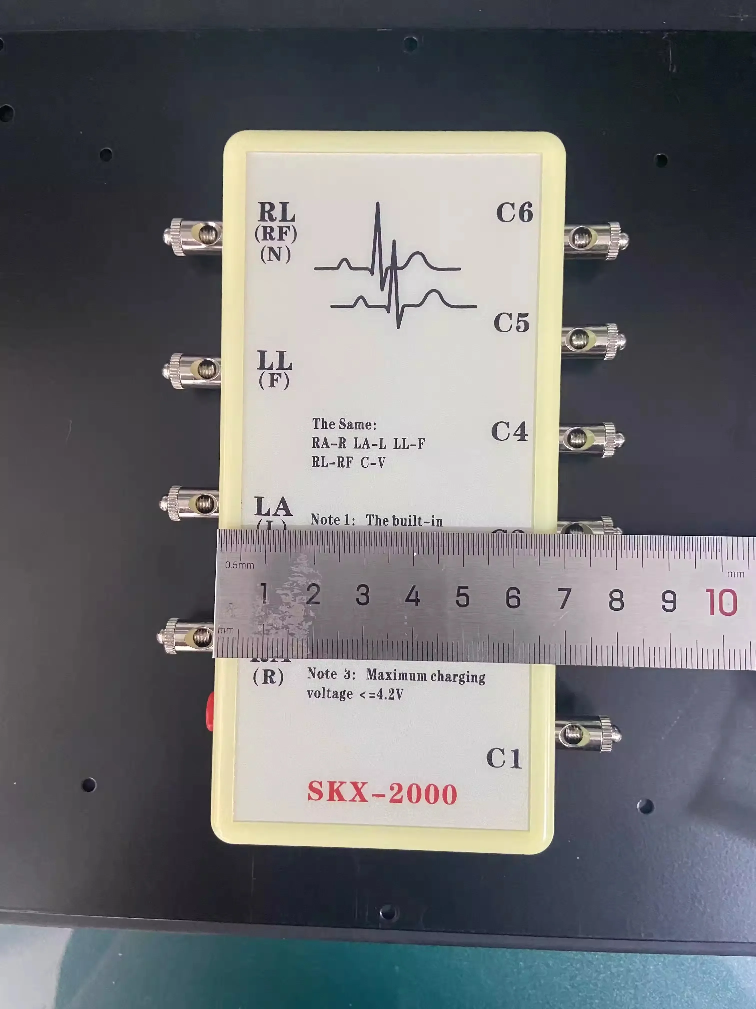 SKX-2000A ECG Signal Simulator