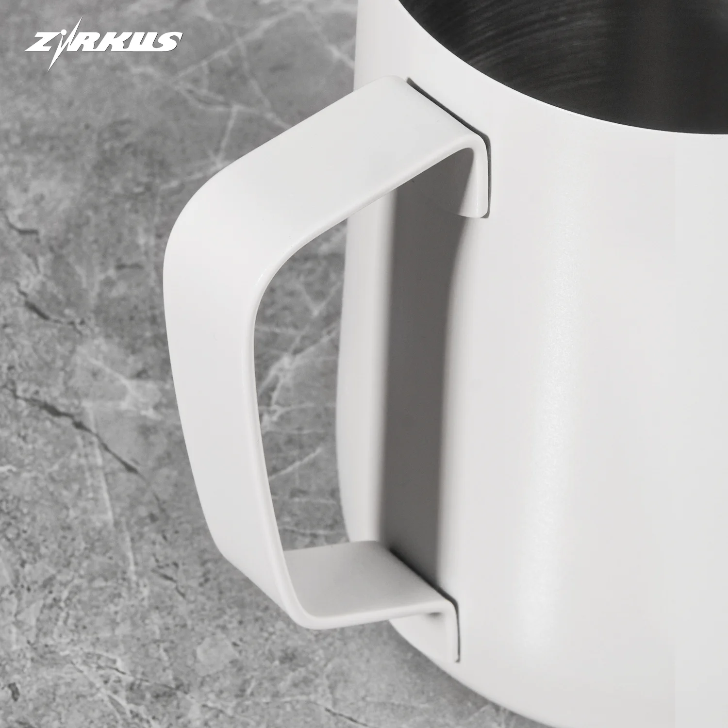 Jarra Espumadora de Leche ZIRK - Barista Milk Jug reseña y precio