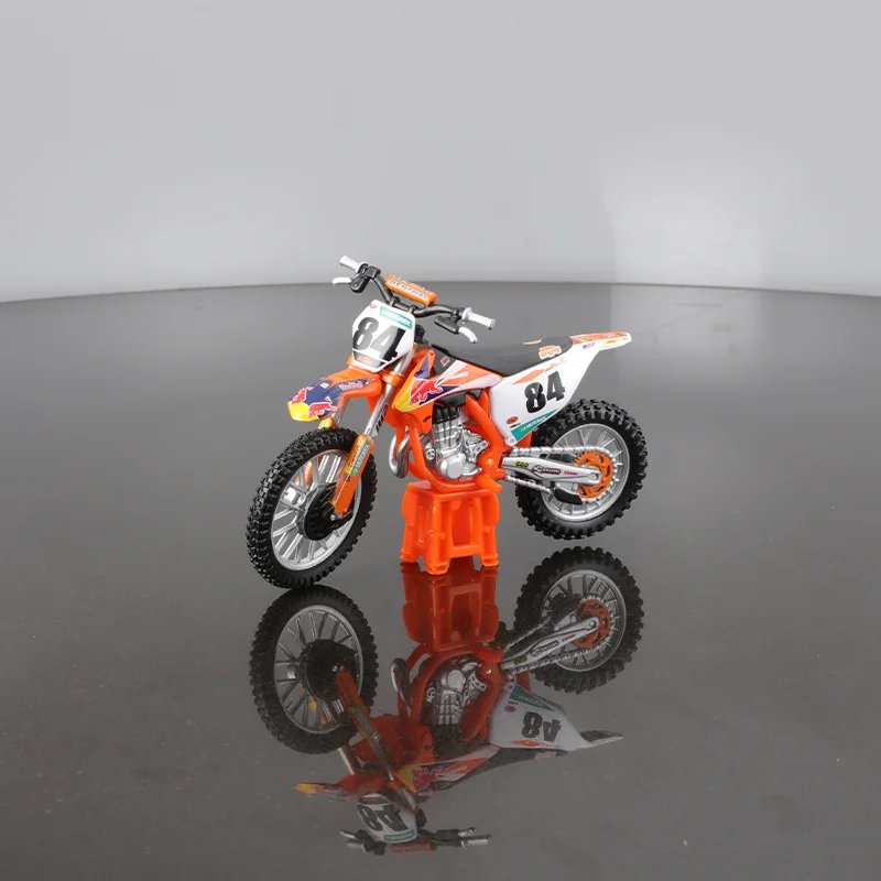 In Stock Bburago 1:18 Red Bull 2018 Ktm 450 Sk-F Dakar Rally Moto Alloy Miniature Diecast Model Rally Bike Model Toys Kids Gift