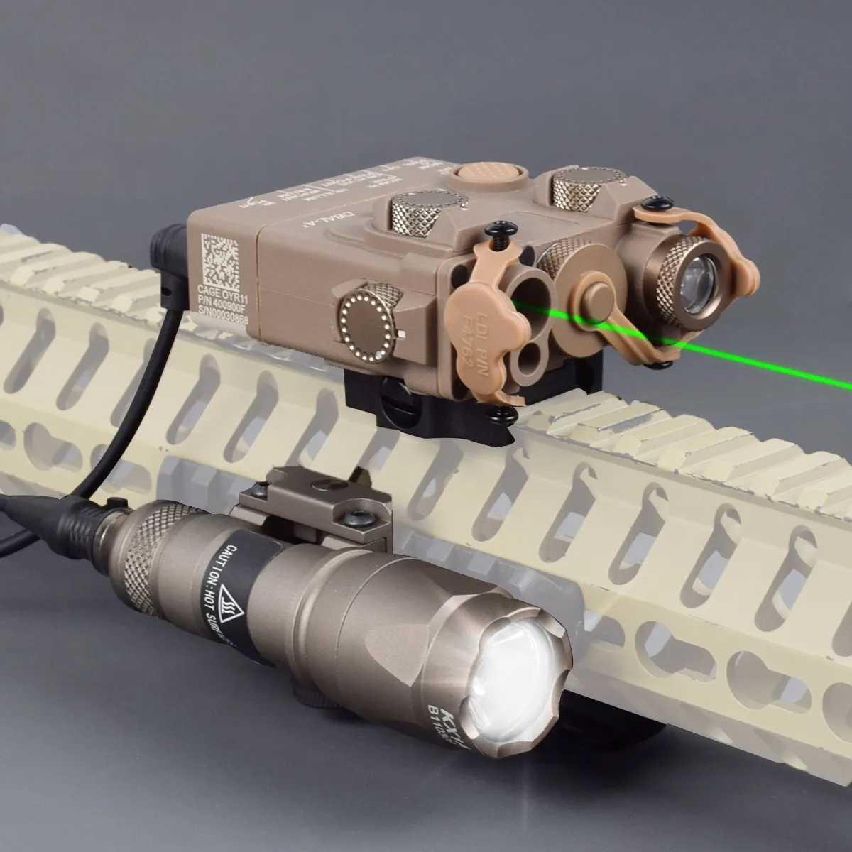 Tactical DBAL-A2 Simplified Version Weapon Surefire M300C M600C Flashlight Sets Red Green Dot Laser Sight For Airsoft 20mm Rail image 2