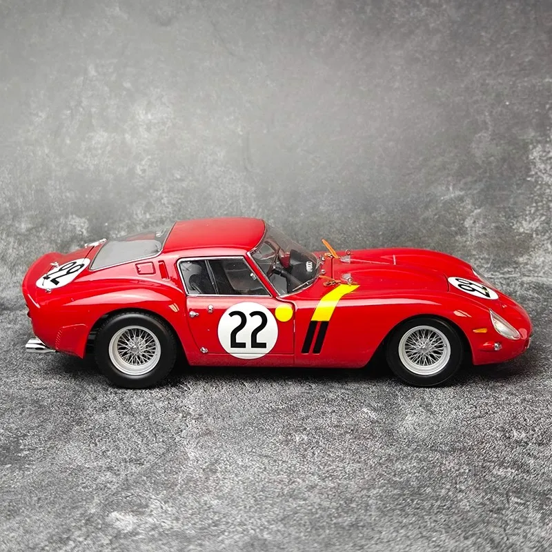 Kyosho-Modèle de voiture Ferrari 250GTO en alliage, modèle de simulation, voitures d'affichage, collection en édition limitée, cadeau d'anniversaire pour garçon, 1/18