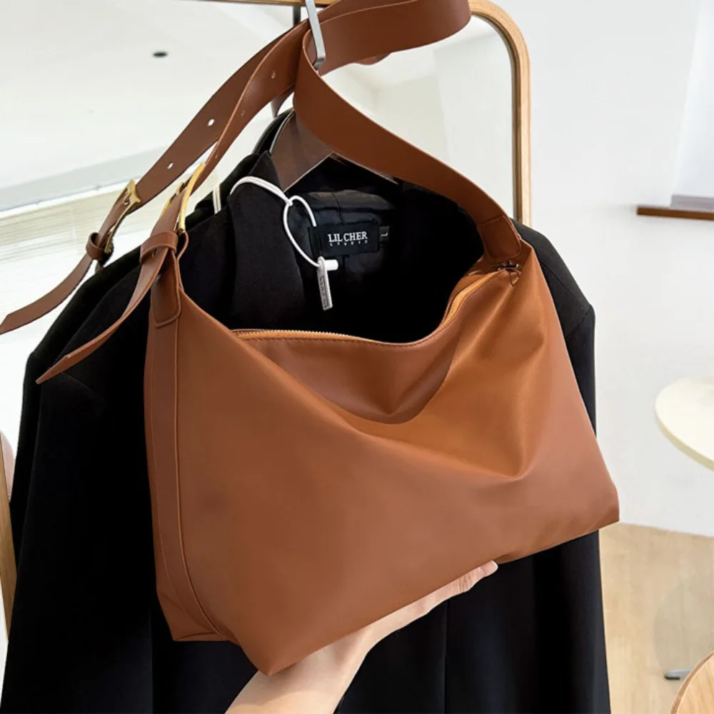 Heißer Verkauf PU-Leder Schultertasche Große Kapazität Lässige Unterarmtasche Trendige Einkaufstasche Damen – Detail 6