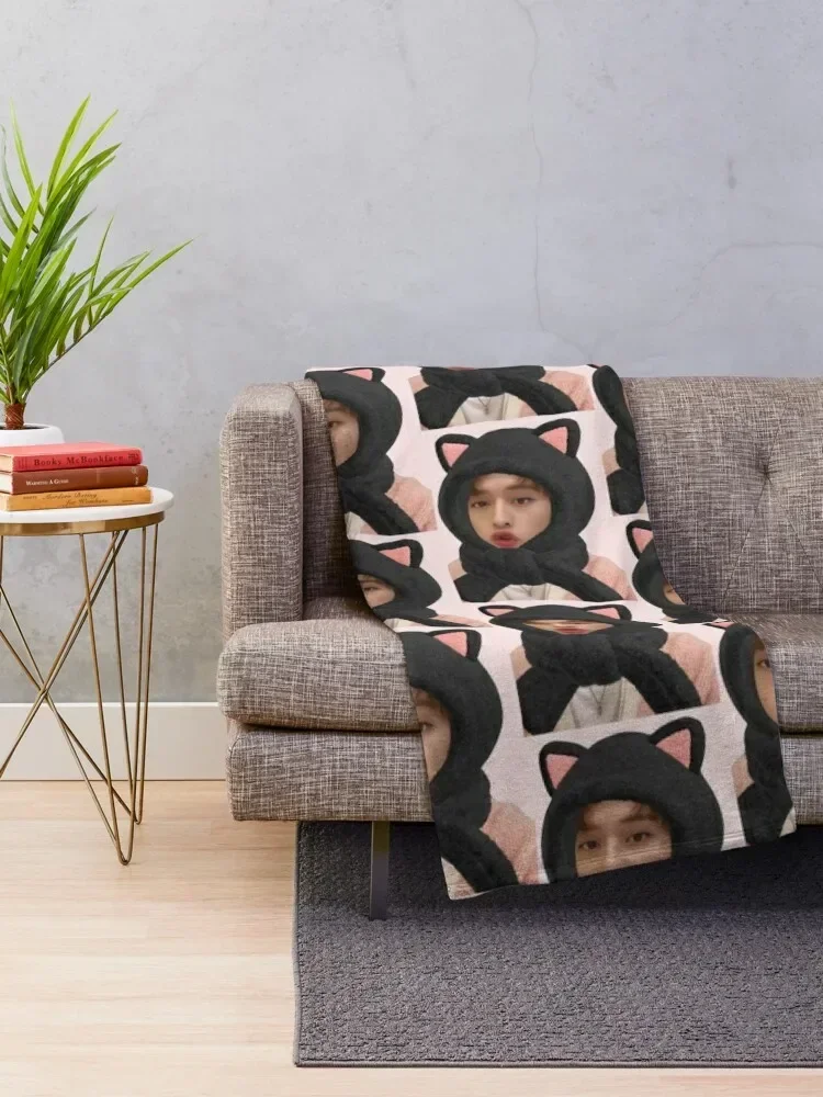 lee know cat filter Throw Blanket Beach Single Luxury St blankets ands Blankets