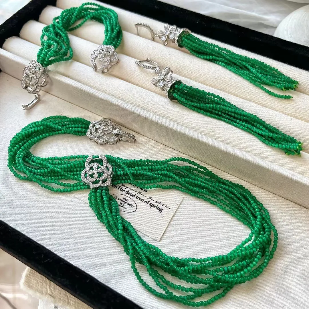 New Vintage Grandmother Green Synthetic Opal Necklace Emperor Green Full Green Clavicle Chain Bracelet Fringed Earrings set