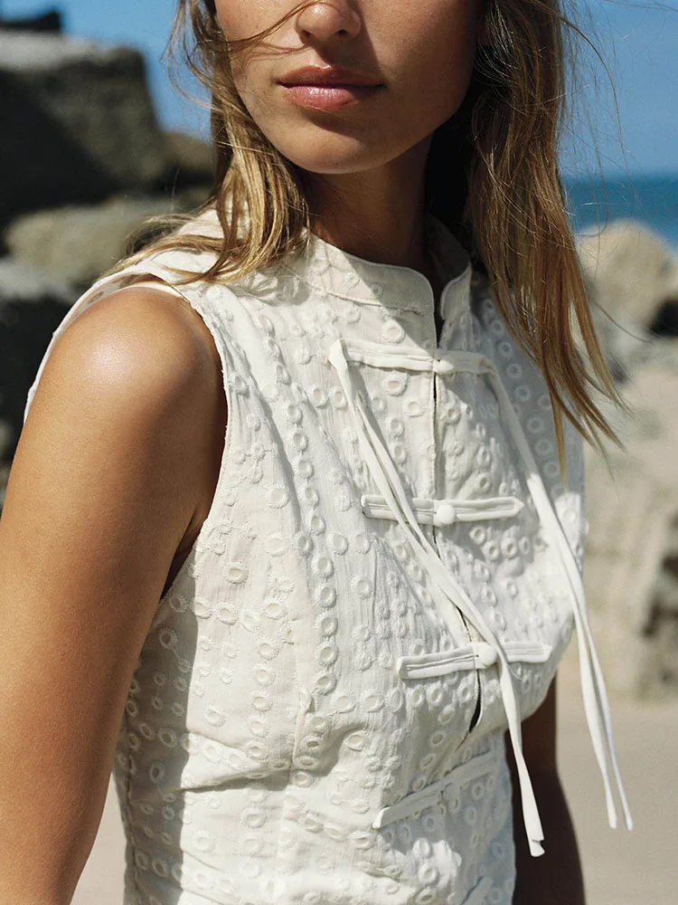 New Summer Women's Fashion Sleeveless round Neck Embroidered Hollow out Top Versatile Clothing Chinese Style Tang Suit