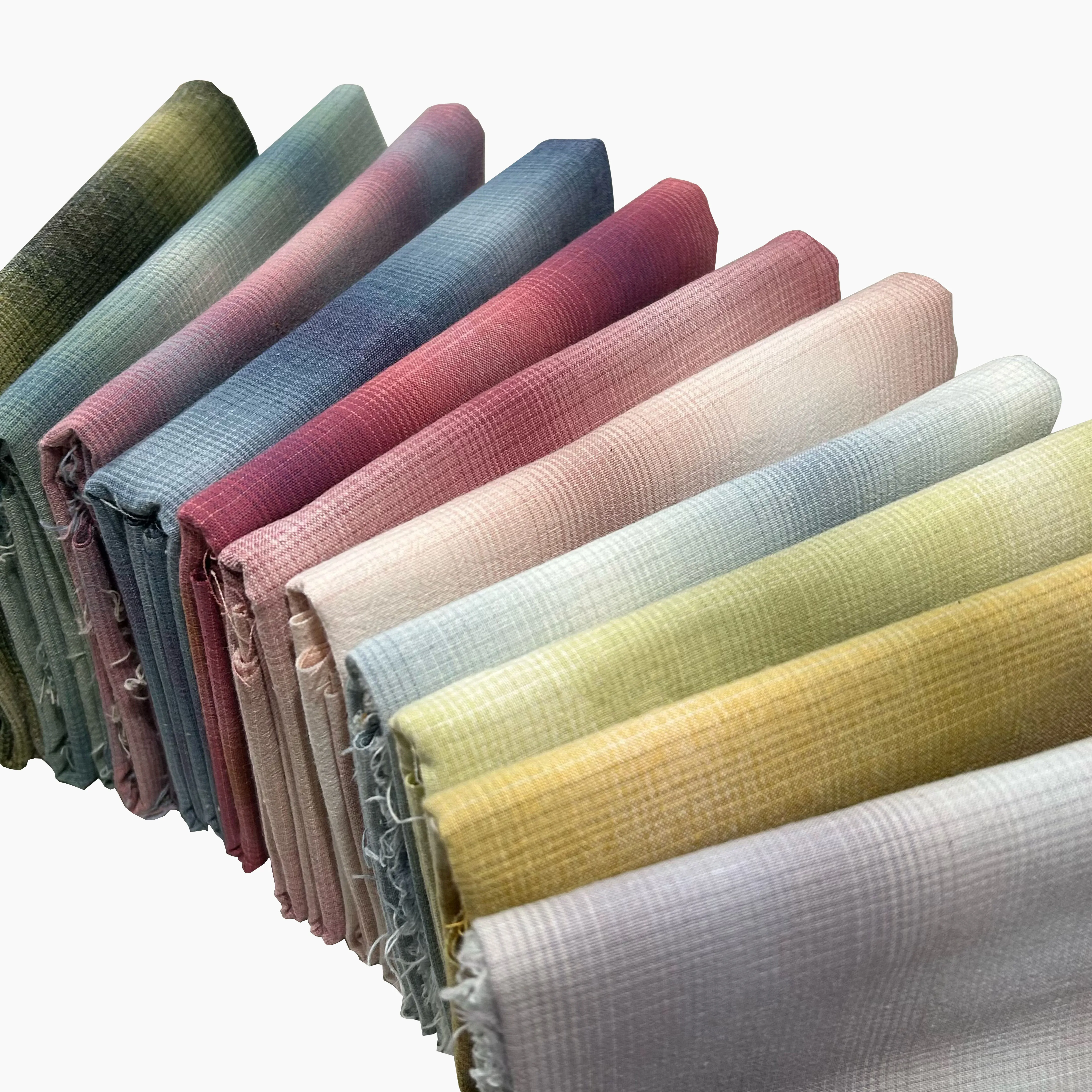 

Premium Ombré Gradient Cotton Fabric,Made From 100% Pure Cotton,Ideal For Sewing,And Handmade Diy Quilting Or Patchwork Projects