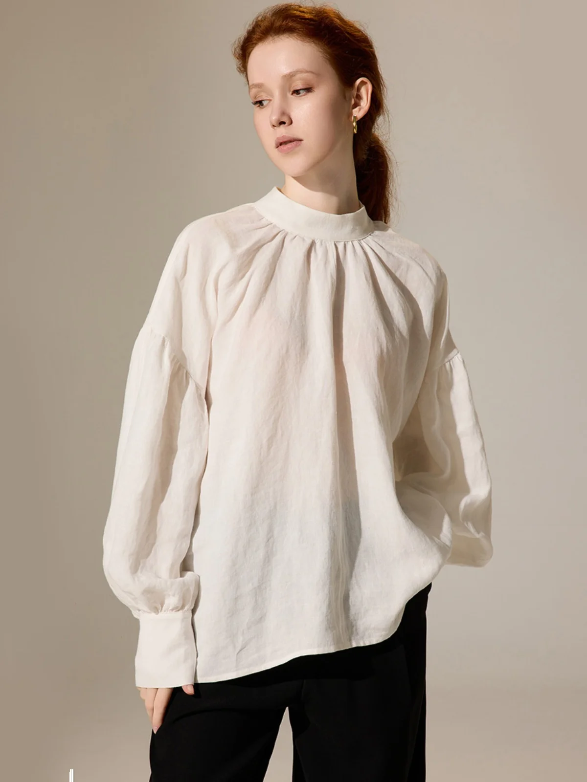 

Новая женская весенняя повседневная свободная блузка-рубашка с воротником-стойкой и рукавами-фонариками, белая, в стиле casual fashion