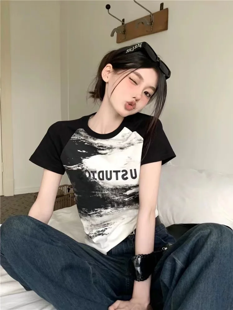 High-End European Style Women's T-Shirt Short Design Dyed Short Sleeve Correct Shoulder Summer Top from Guangzhou Guangdong