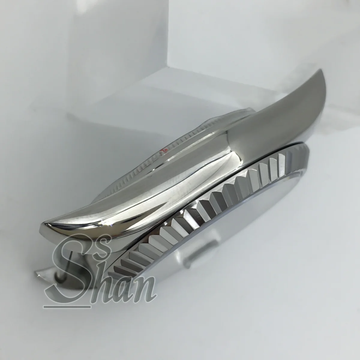 La caja pulida de 36 mm/39 mm con cristal de zafiro y borde verde es adecuada para el movimiento NH35 NH36 Miyota DG ETA2824 PT5000