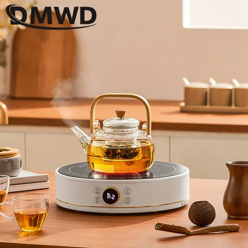 DMWD เตาไฟฟ้าเซรามิค High Power Induction Cooker MINI เตาชาหม้อร้อนพร้อม Bakeware รังสีต่ํา 220V