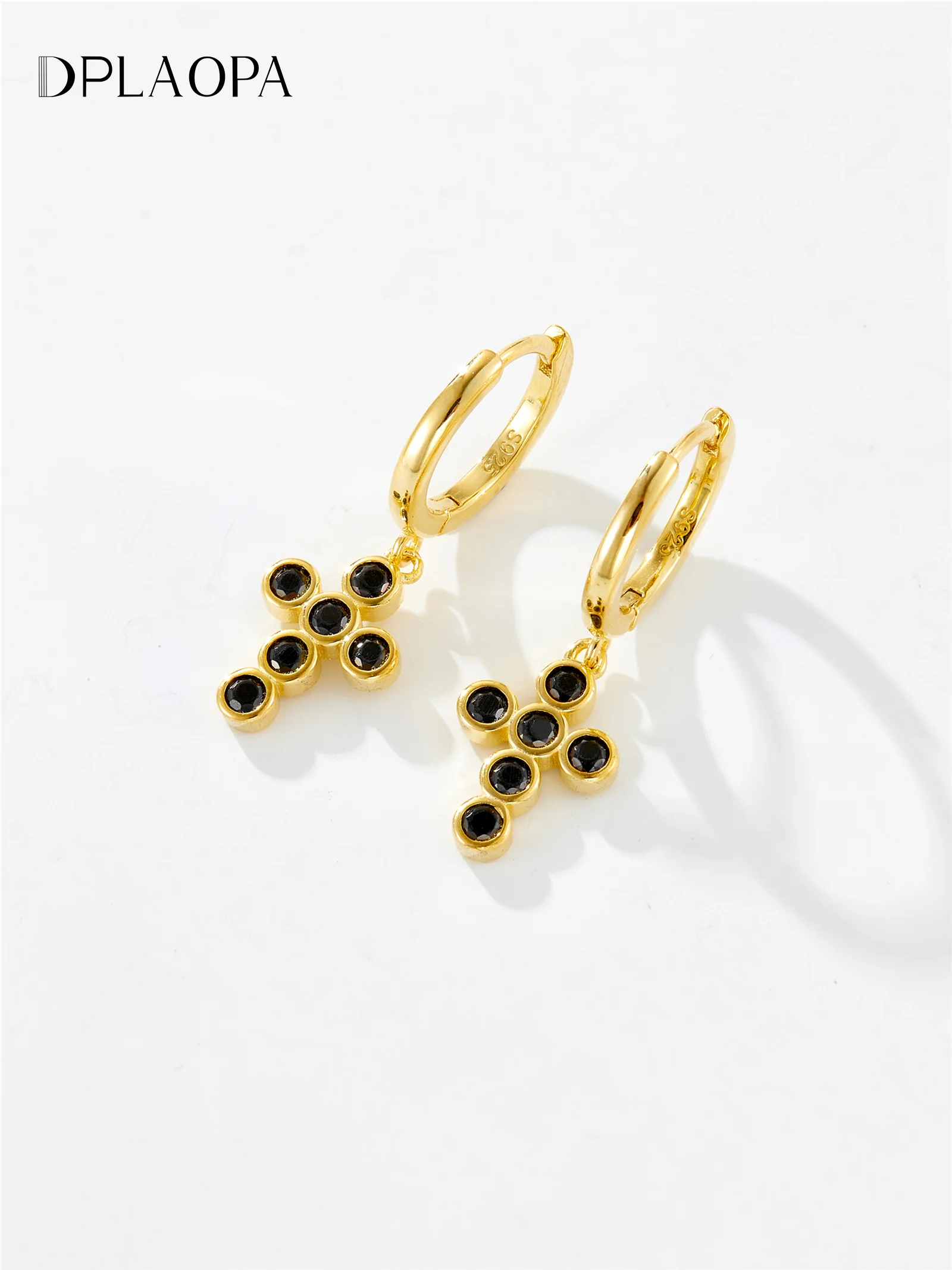 

Серьги-подвески DPLAOPA из стерлингового серебра 925 пробы с прозрачными черными цирконами CZ в форме креста, для женщин, для вечеринок, роскошные, классические, изысканные ювелирные изделия