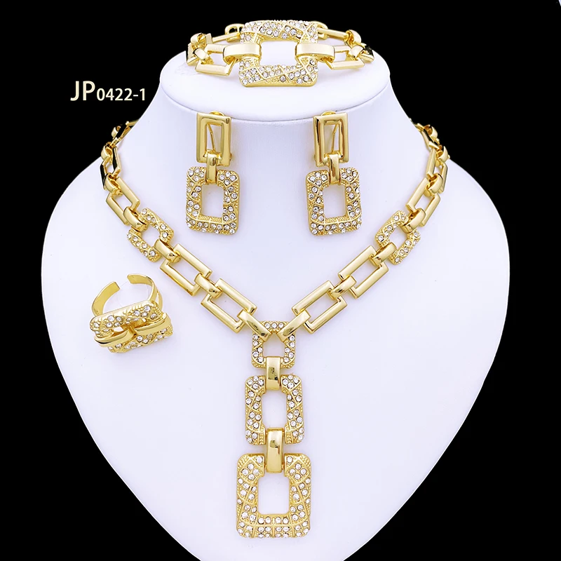 Luxury Italy Set di gioielli placcati in oro 18 carati per donna Design classico Dubai Nigeria Set di gioielli collana orecchini bracciale e anello