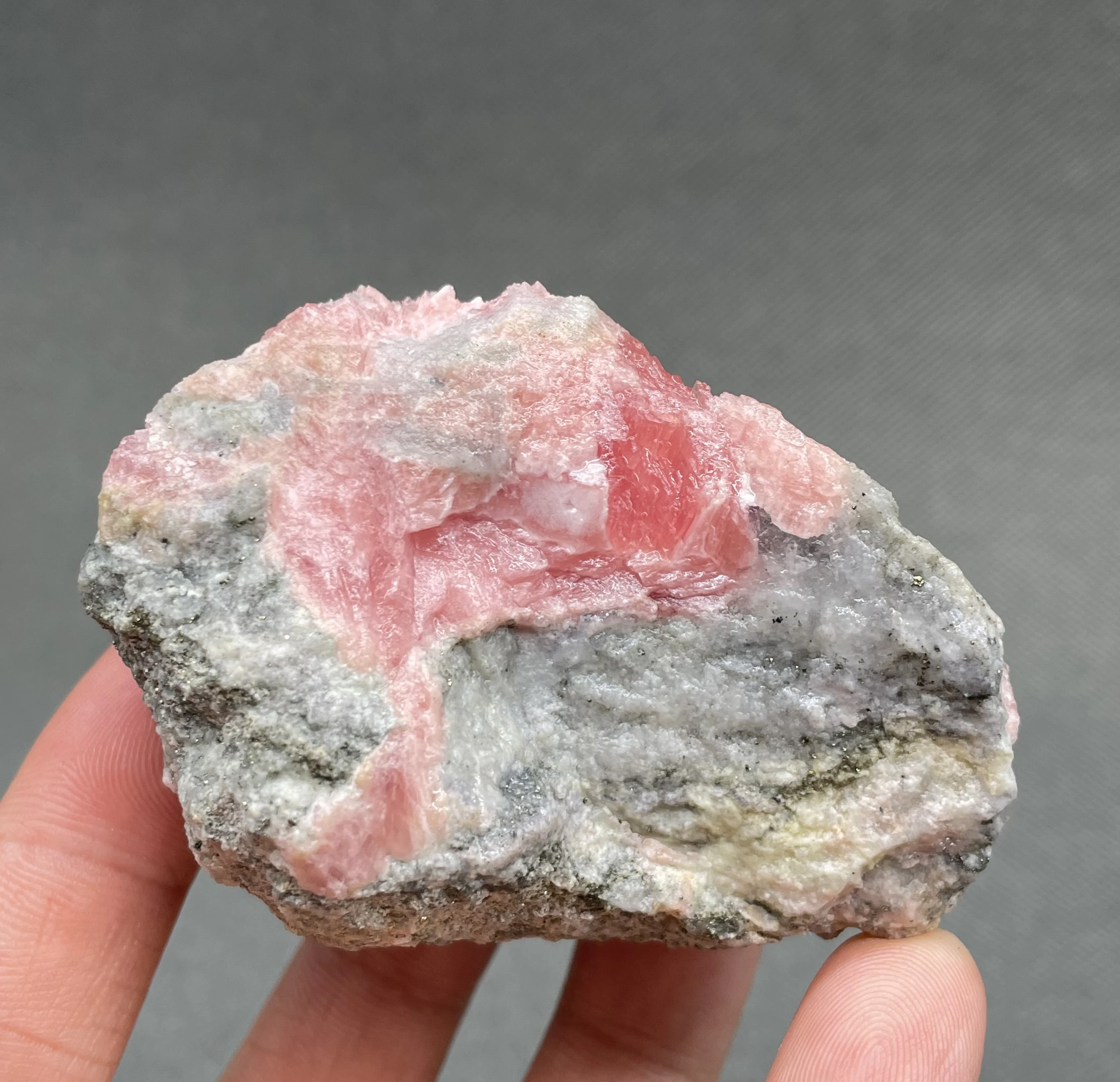 BEST! 206g Natural pink rhodochrosite mineral specimen crystal Stones and crystals Healing crystal from China