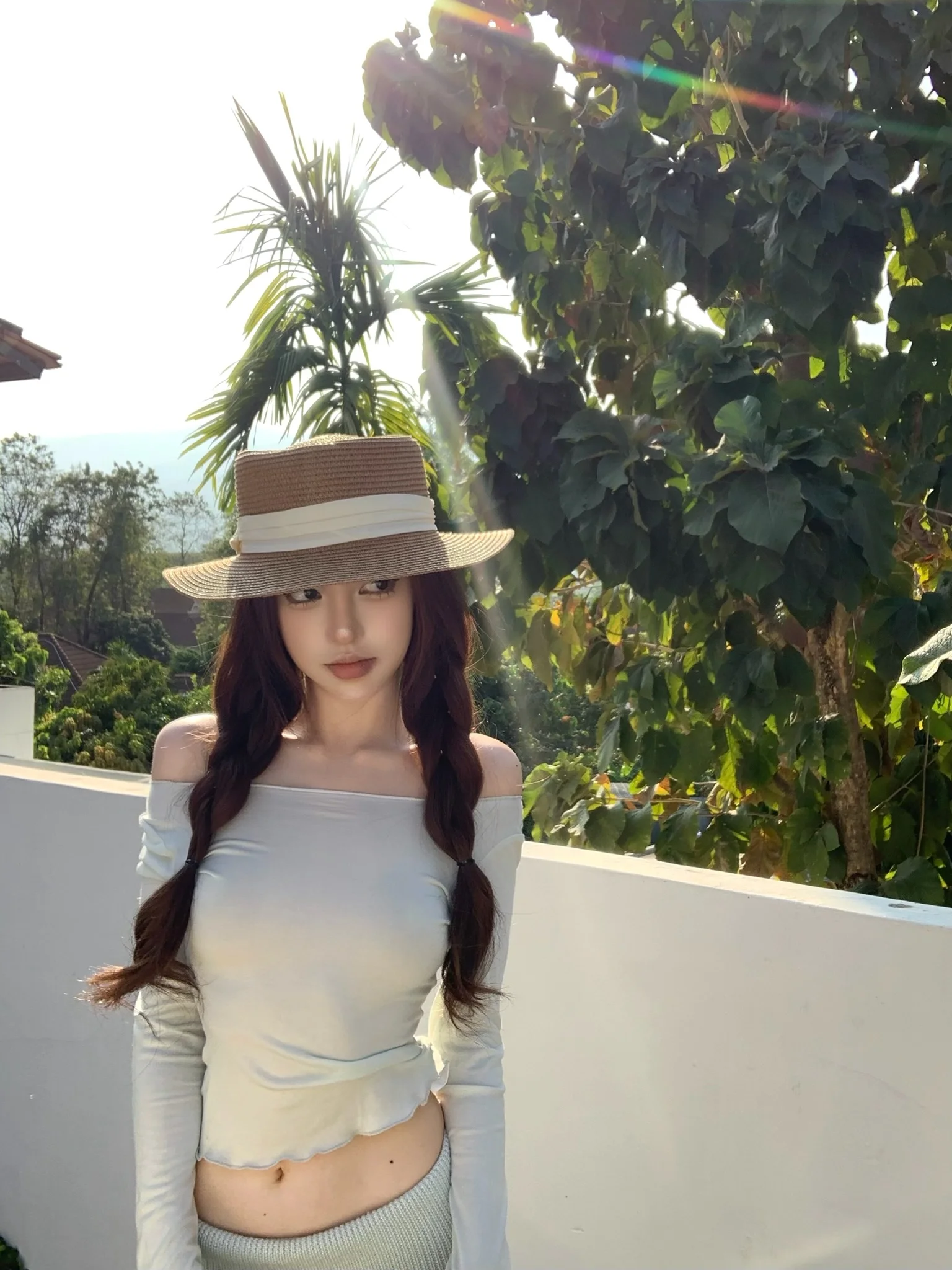 

Женский комплект Woppei: вязаный топ конфетных цветов с облегающим силуэтом и брюки с широкими штанинами и завышенной талией, весенний модный ансамбль