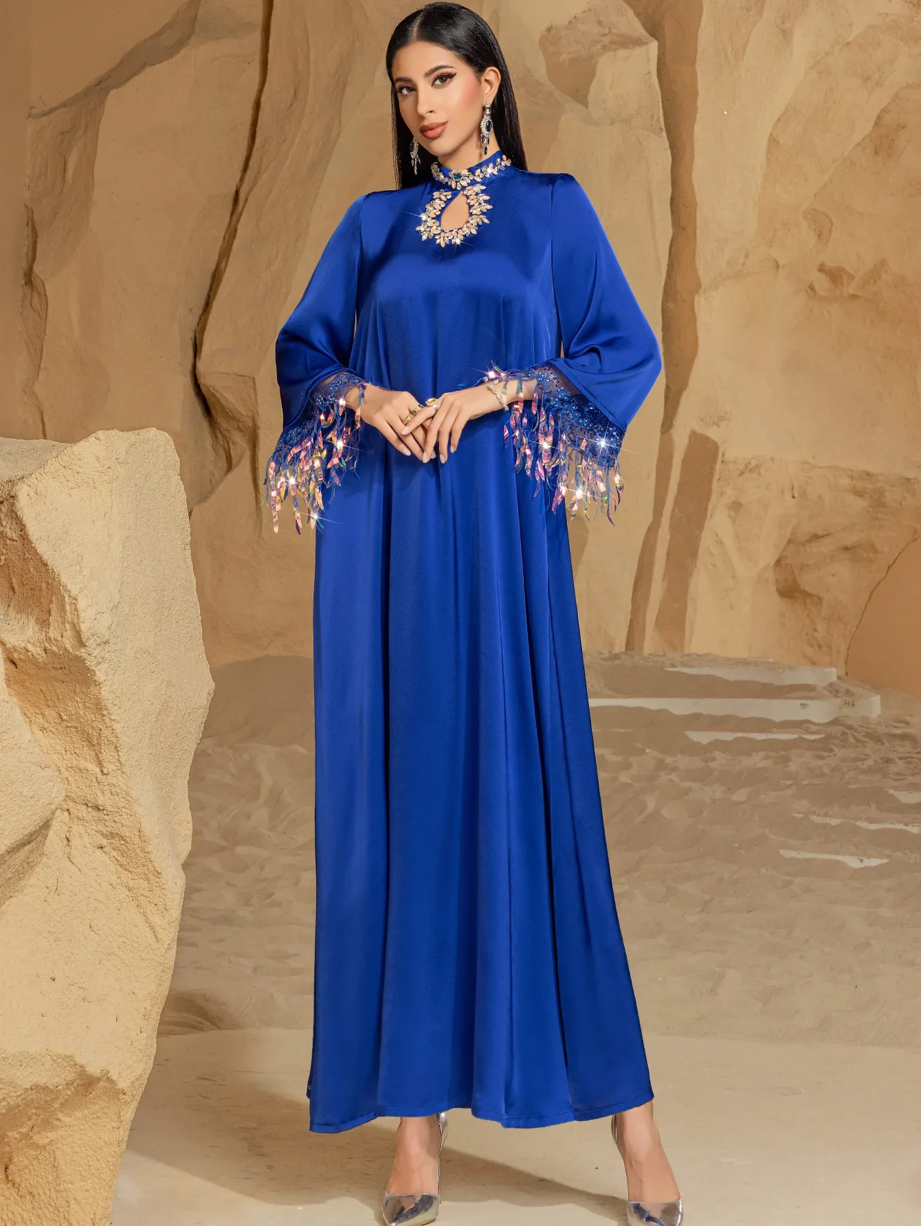 

2025 Eid Ramadan Marocain Kaftan Women Muslim Tassel Diamonds Maxi Evening Dress Dubai Abaya Turkey Kaftan Jalabiya Party Gown