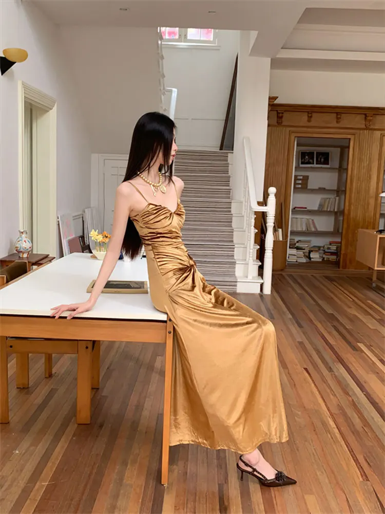 RORORIRI Abiti da sera eleganti dorati Cinturino in velluto Abiti da ballo a sirena Slim Fit Lunghezza pavimento Gala Party robe de soirée mariage