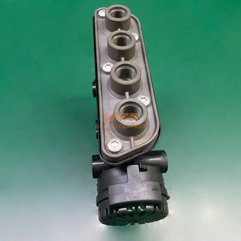 High Quality Truck Part Solenoid Valve K019820 21083660 K019821N00 K019821 for FH FM FL Series Trucks 3