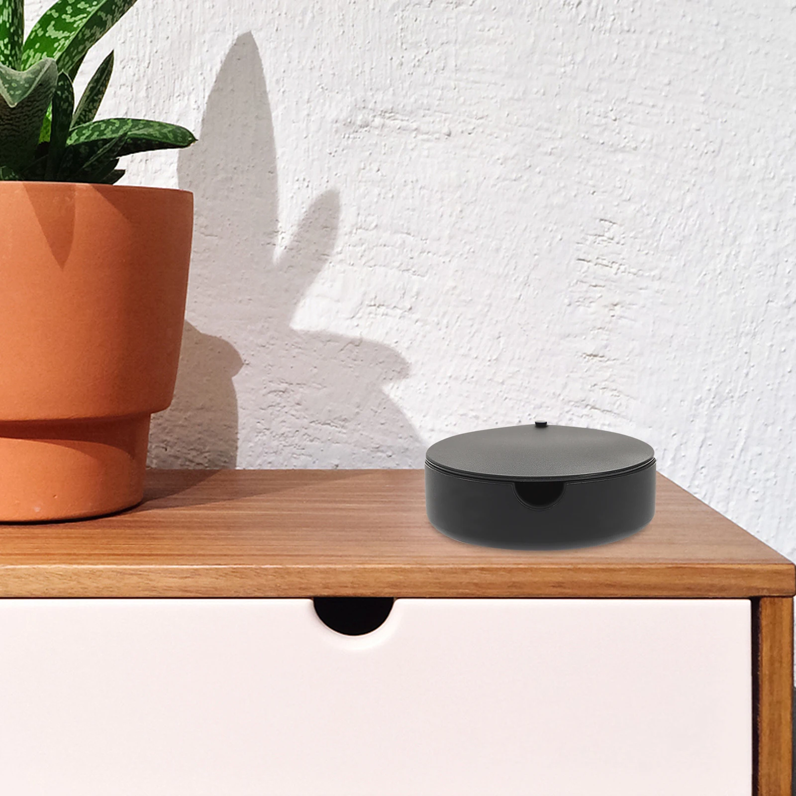 

Ashtray with Lid Silicone Round Shatter-proof Wear-resistant High Temp Resistant Compact Colored Home Desktop Living Room