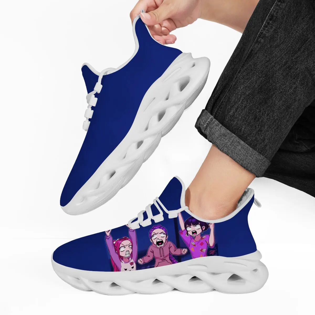 

Witch Hunter Team Animation Design Cartoon Pattern Hollowed-out Soft-soled Lightweight Lace-up Large-sized Couple's Casual Shoes