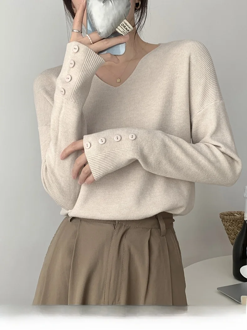 V-neck Loose Knitted Bottoming Shirt Women's Long Sleeve Inner wear Pullover Sweater Solid Top Spring and Autumn Winter 2024 New