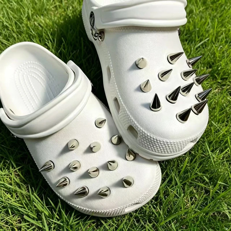 New 3D Spiked Studs PVC Shoe Charms Cool Punk Metal Style DIY Decorative Accessories for Clogs Sandals Slippers Teens Adults