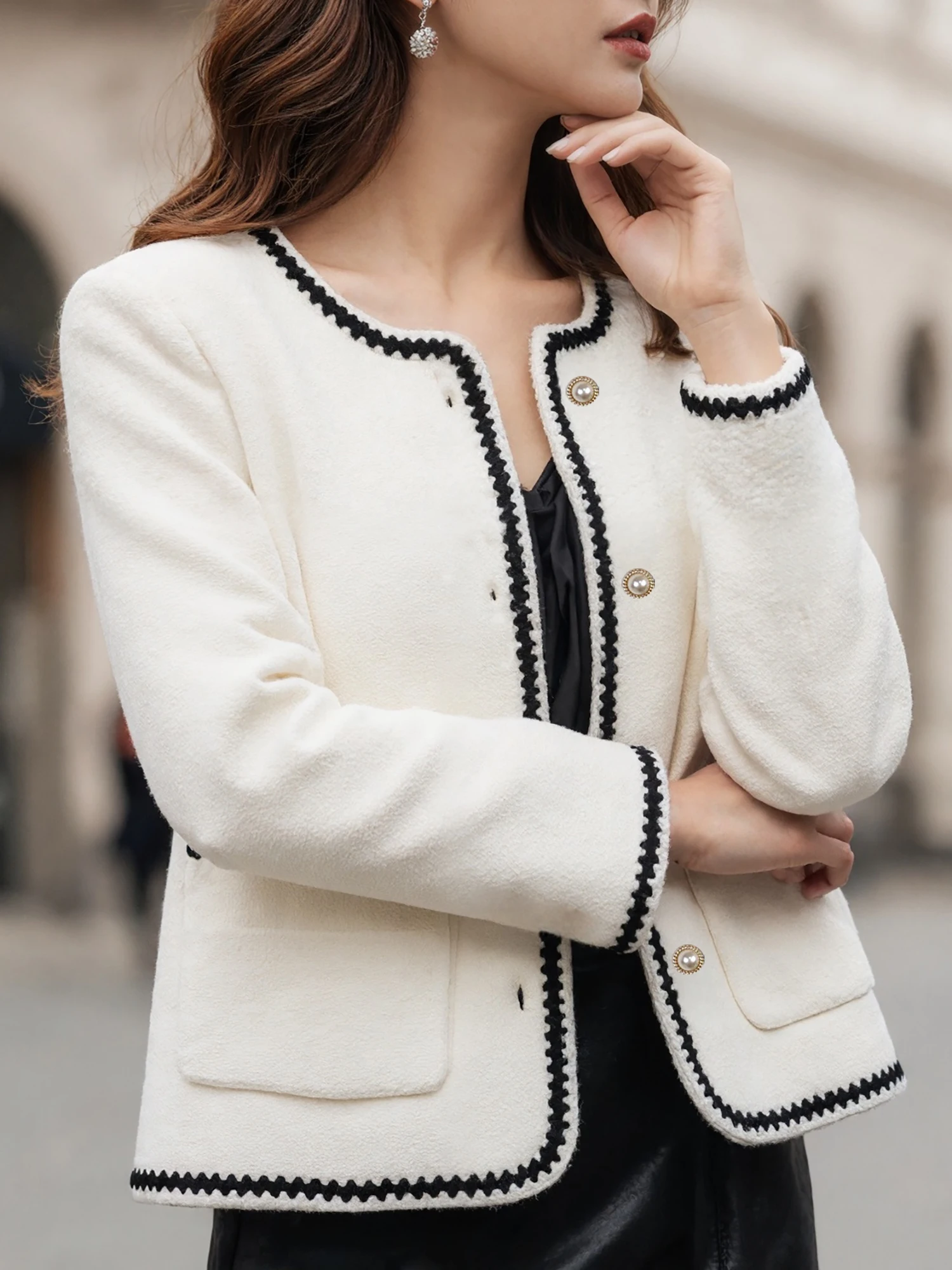 Women's Chanel-Style Color-Blocked Pearl-Button Knit Cardigan, Short Double-Pocket Soft and Elegant Sweater Jacket, Suitable for Spring and Autumn Daily Wear/Office Wear, Mature Social Style Outfit