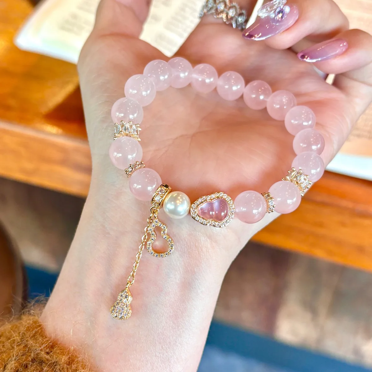 Natural Pink Crystal Bracelet Girl's Light Luxury Niche High-end Sense Jewelry Luck Gourd HandString Best Friend's Birthday Gift