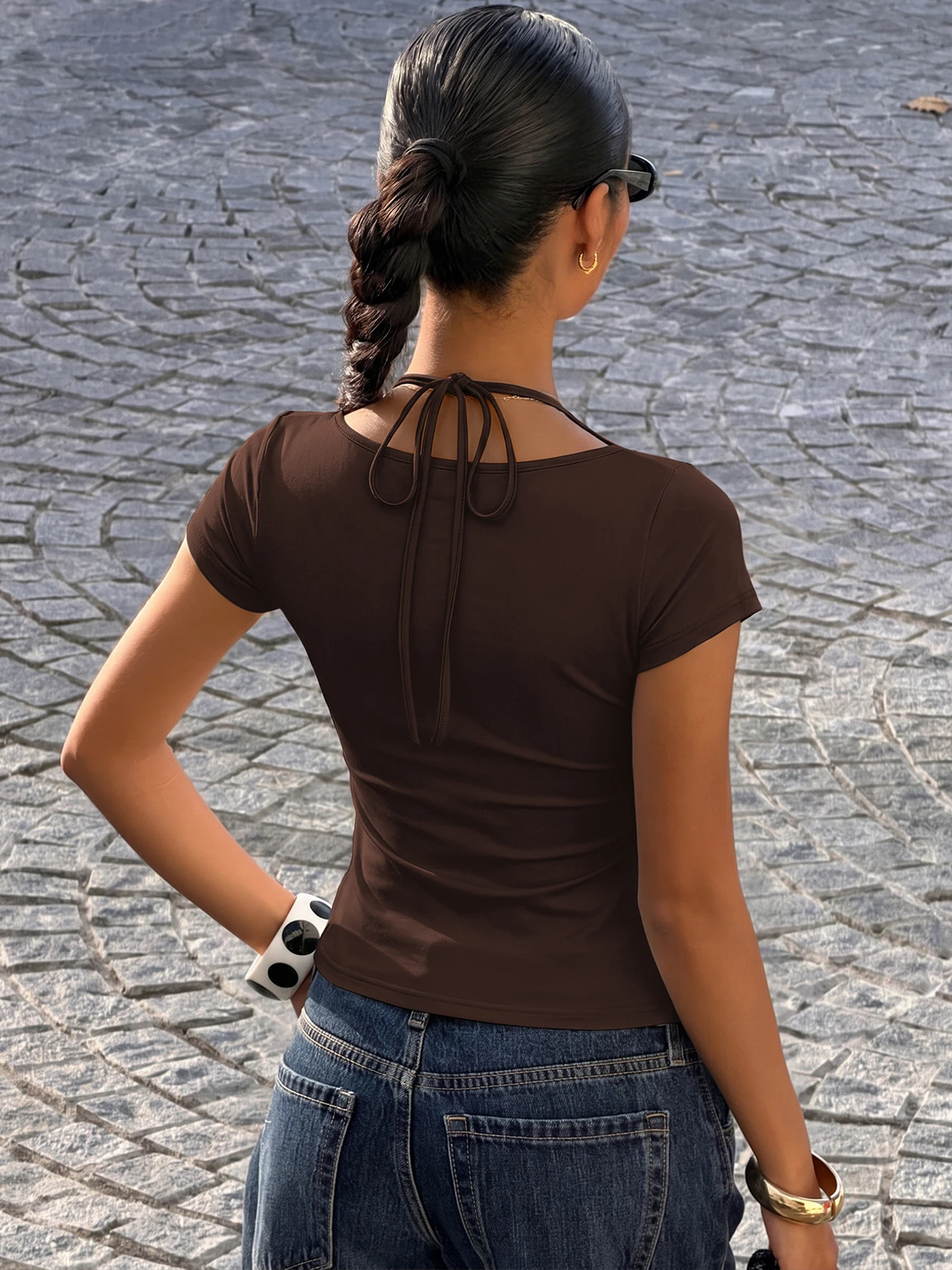Hugcitar Fashion Halter Short Sleeve Solid Patchwork Lace Bandage Sexy Crop T-Shirt Top Women Clothes Streetwear Party Club Y2K