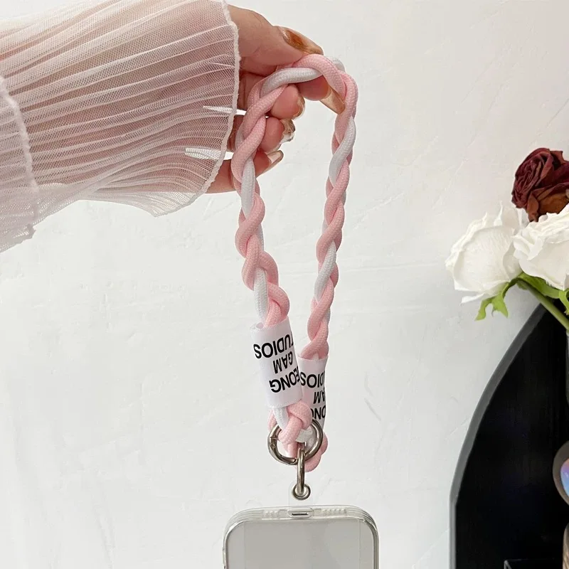 

Suitable For Mobile Phone Lanyard Short Wrist Portable Bold Men And Women Outdoor Mountaineering Chain Key Chain Bag Chain