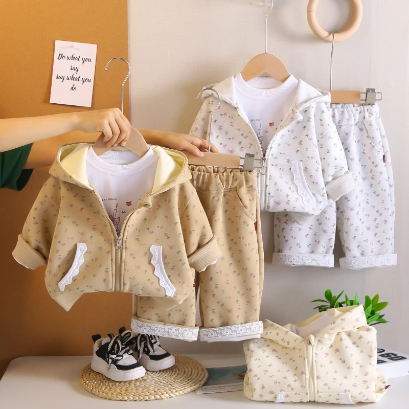 

2025 Autumn New Girl's Stylish Full Print Small Flower Splicing Lace Pocket Coat and Pants and Bottom T-shirt Three Piece Set