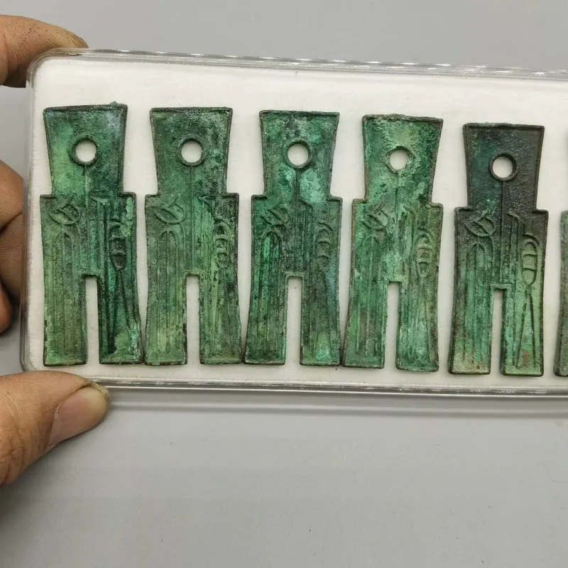 Antique copper coins, Warring States period sword coins, five-character coins, vintage copper coins, ancient coins, Shanggui mon