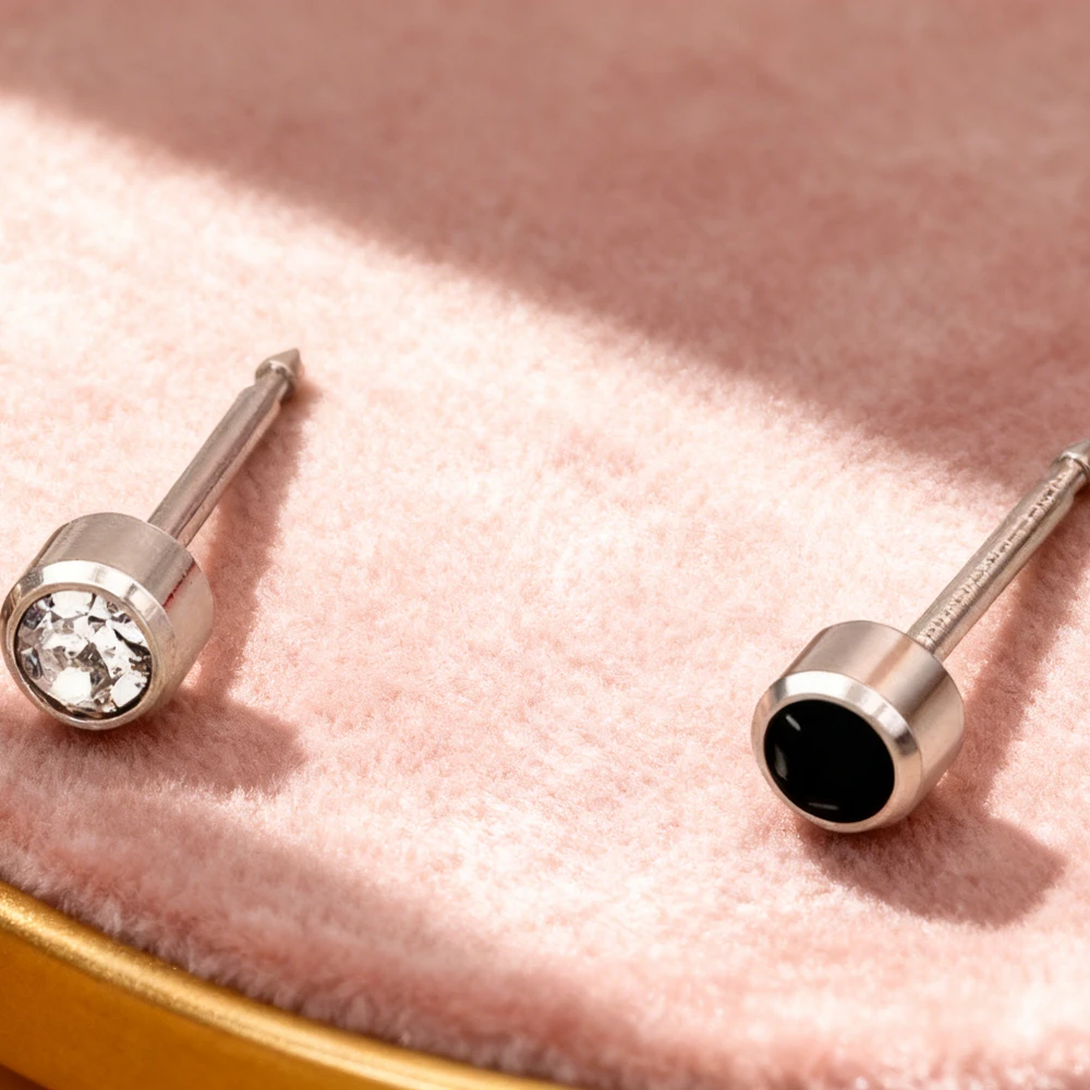 13 لونًا شخصيًا وعصريًا من الفولاذ المقاوم للصدأ حاد مدبب من الزركون للحفلات أقراط مثقوبة مجوهرات عالية الجودة