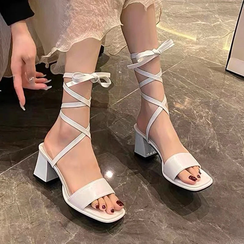 

High Heels Women's Sandals Designer Chunky Slippers Dress Chunky Slippers Sexy Fashion New Beach Dress Slides Mujer Zapatillas