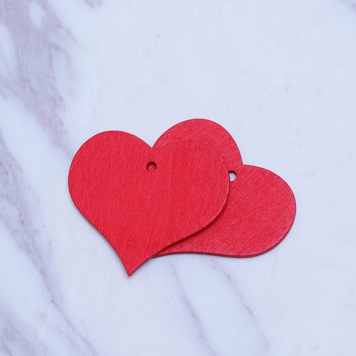 

100 pcs 40Mm Red Wood Hearts Premium Handmade Wooden Heart Shaped Plaque Sign Decorative Embellishment Hanging Ornament For Diy