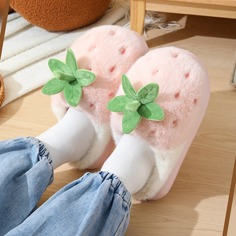 Fluffy Furry Fur Strawberry Slippers Women 2026 Winter Chunky Platform Thicken Warm Home Slides Non Slip Thick Sole Cotton Shoes