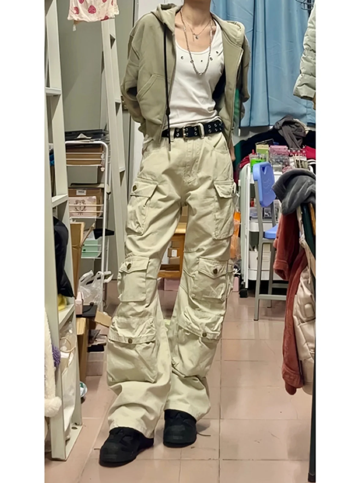 

Loose Wide Leg Straight Cut Workwear Trousers in Beige for Men Autumn Winter Hiphop High Street Functional Casual Pants