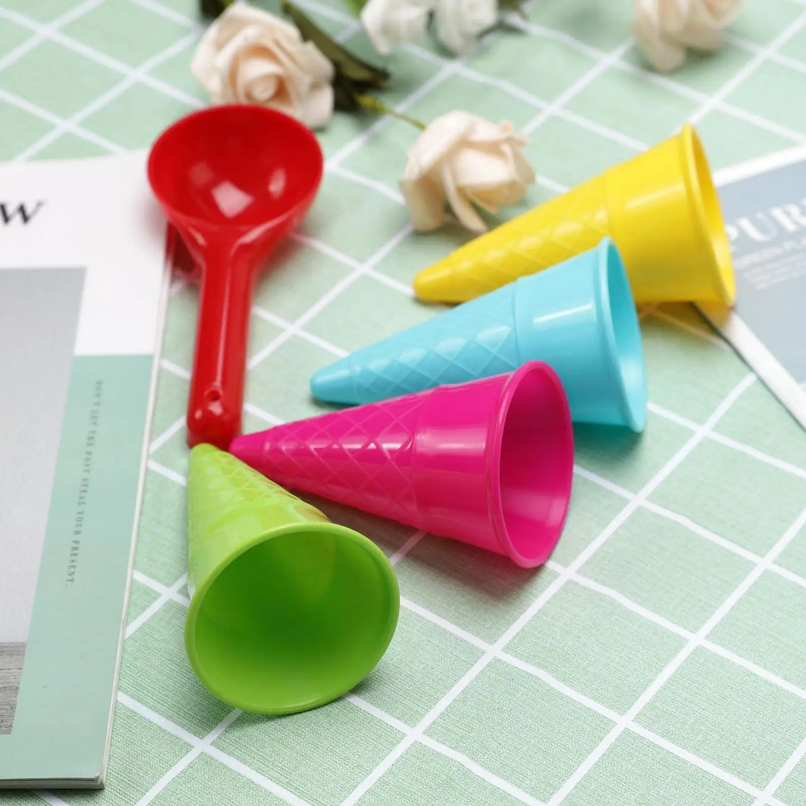 Jouets jouets de plage ensemble de plage comprend et cuillère à glace jouets pour ensemble de jouets pour bébé enfant en bas âge fête sur la plage