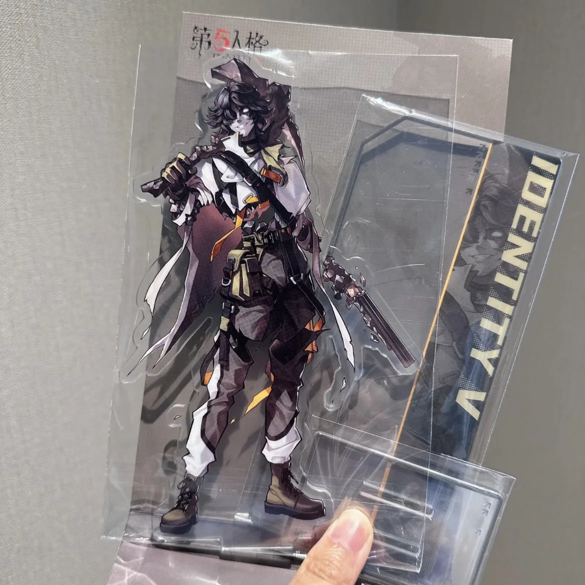 Identity 5: Окружающие дураки, Золотая акриловая табличка, Домашнее украшение рабочего стола, Подарочная коллекция, Выпускной сезон