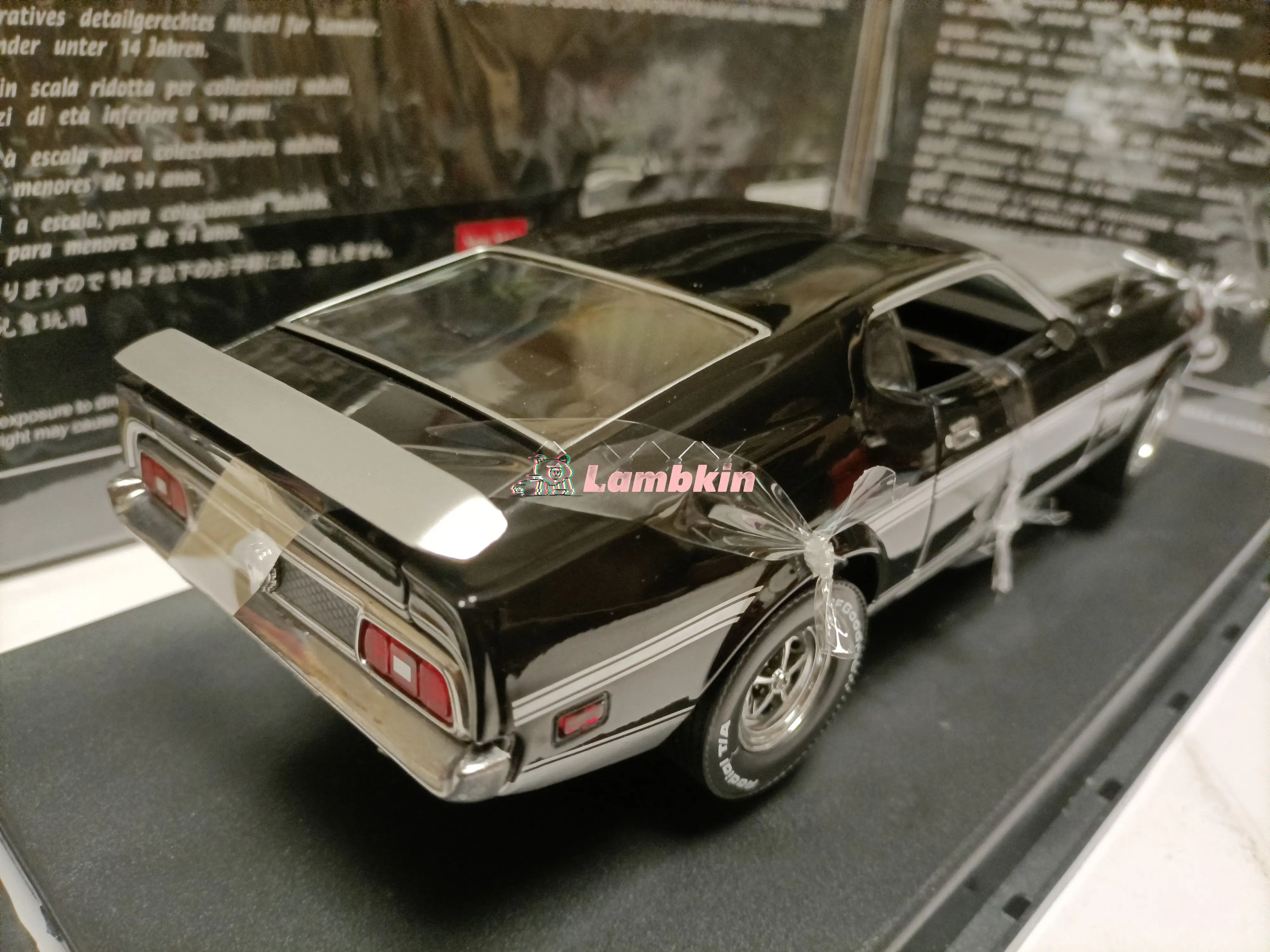 Sunstar 1/18 1971 Mastung Amerikaanse Muscle Car Mach 1 Zwart Model Zwart Cadeau Verzamelbaar Model Ornament Legering Miniatuur Automodel