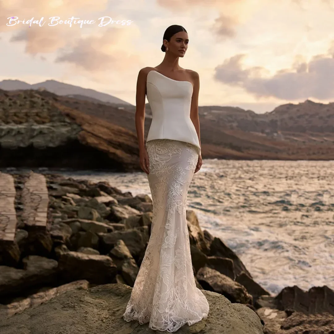 맞춤형 화려한 A라인 레이스 웨딩드레스 우아한 아플리케 신부 드레스 캐톨릭 스타일 트레인 브라이덜 가운 플러스 사이즈 웨딩드레스