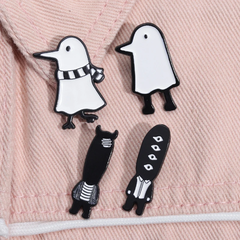 Goodnight Punpun Enamel Pin Cartoon Japan Comic Graffiti Chicken Devil Eyes Brooches Lapel Backpack Badge For Fans Friends