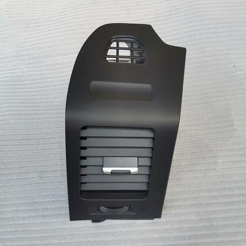 Heating Cooling Air Outlet for Mitsubishi Pajero V93 V97 V87 Instrument Panel Air Conditioning Outlet Central Control Outlet