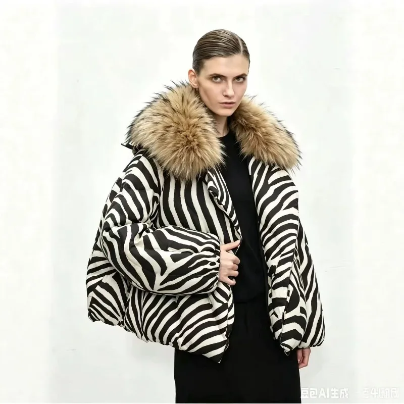 New Leopard Print Short Down Jacket for Women with Fox Fur Large Lapel, Fashionable, Niche and Individual Winter Thickened Coat