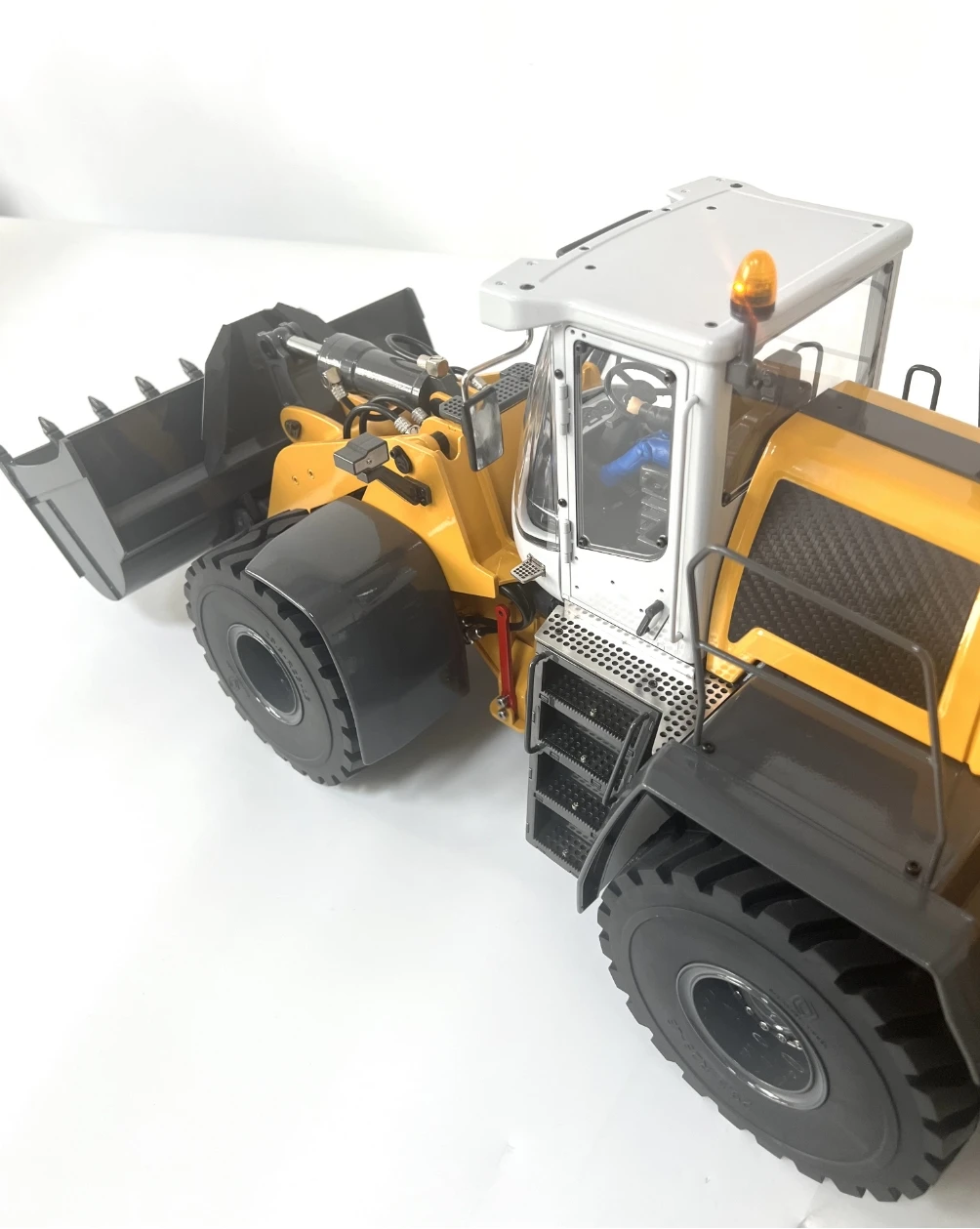 1/14 Rc Hydraulic Wheel Loader XD Model Liebherr 580