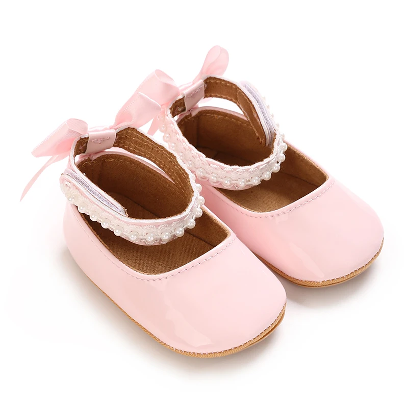 

Маленькие кожаные туфли для маленьких девочек 0-18 месяцев, новинка 2025 года, милые туфли принцессы с бантом, нескользящие детские туфли на мягкой подошве