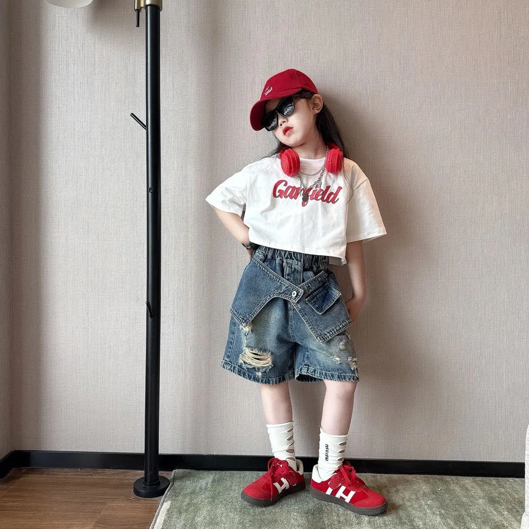 

Teenage Girls Summer Outfit Fashion New Loose Short T-shirt + Denim Shorts Two-piece Set for Children 110-170cm