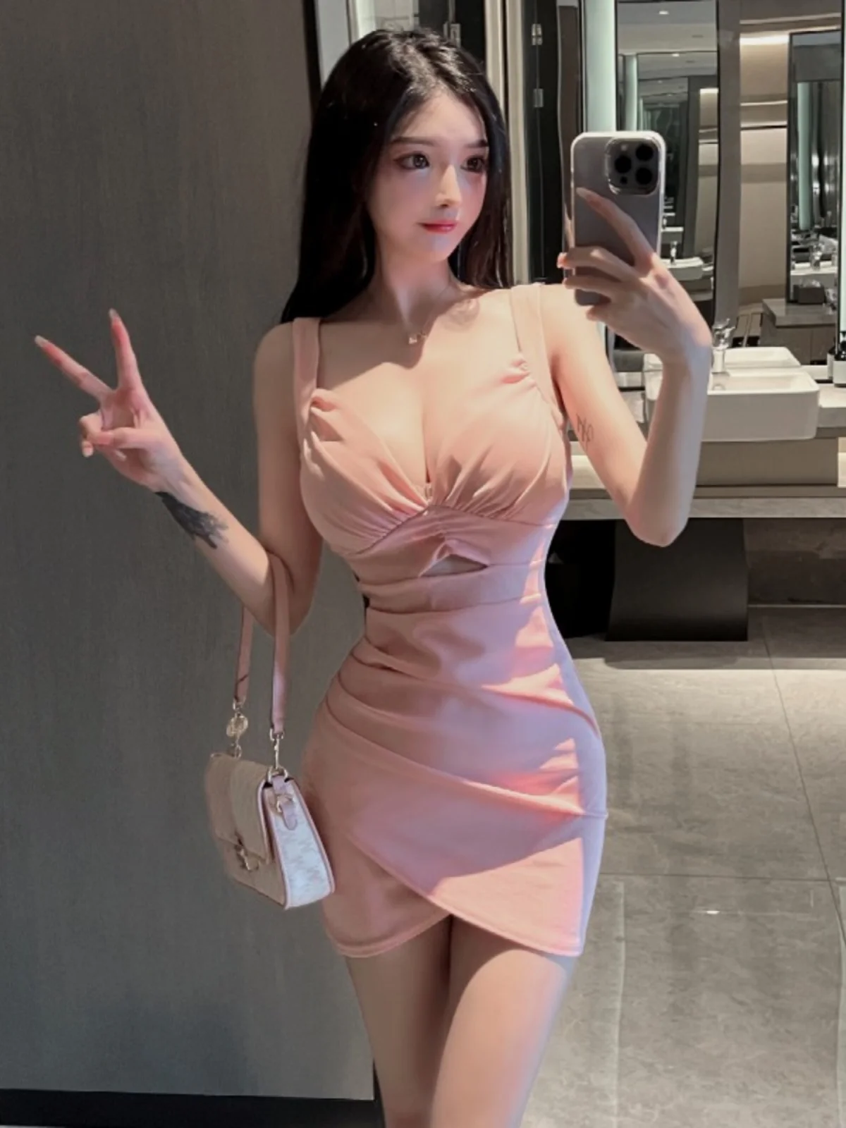 Hebe Sexy profond v-ne évider sangle Dr femmes été Ele taille cintrée coupe ajustée ort moulante Dr a-ligne jupe