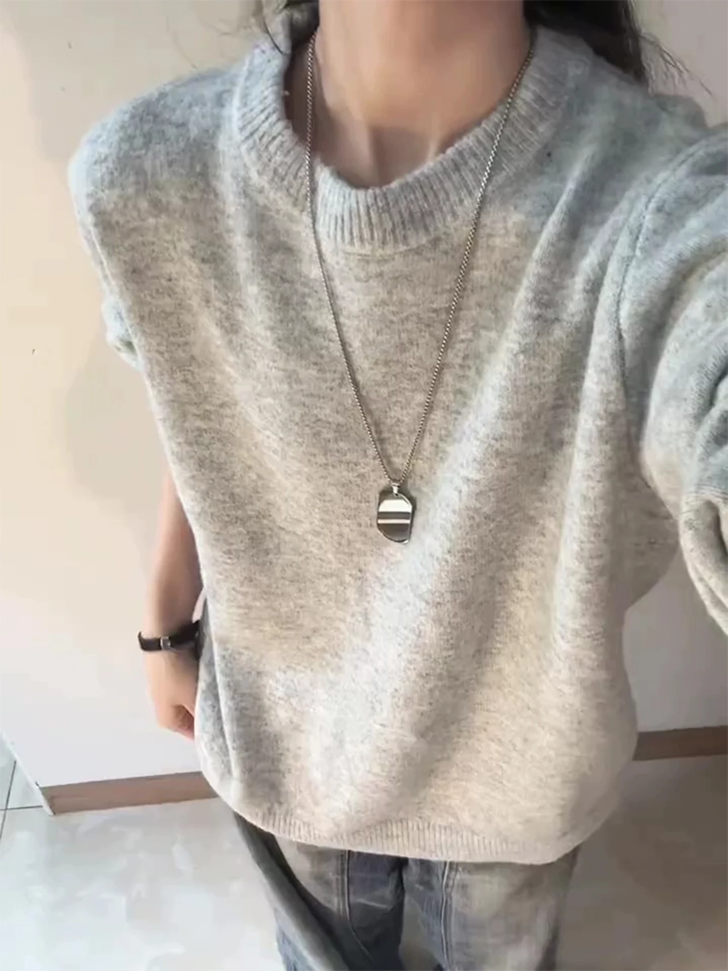 

Soft Comfortable White ey Men's Knitted Sweater round Ne Overhead Loose Fit Cleanfit Lazy Sle Couple Base irt