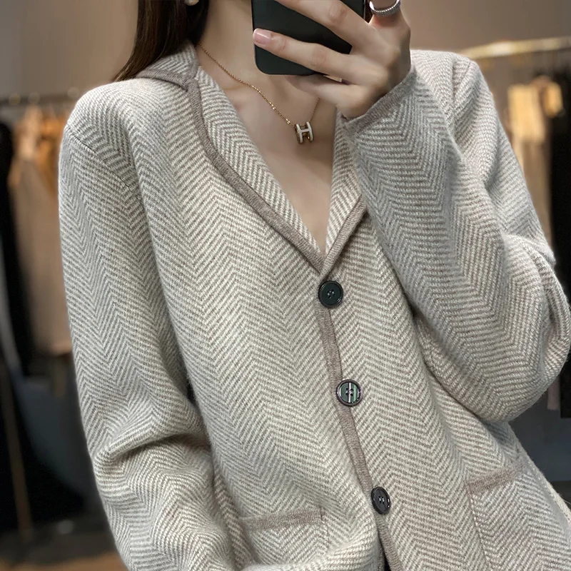 Spring, Autumn And Winter Women\'s 100% Wool Fashion Suit Stitching All-Match Korean Version Loose Retro Small Fragrance Coat