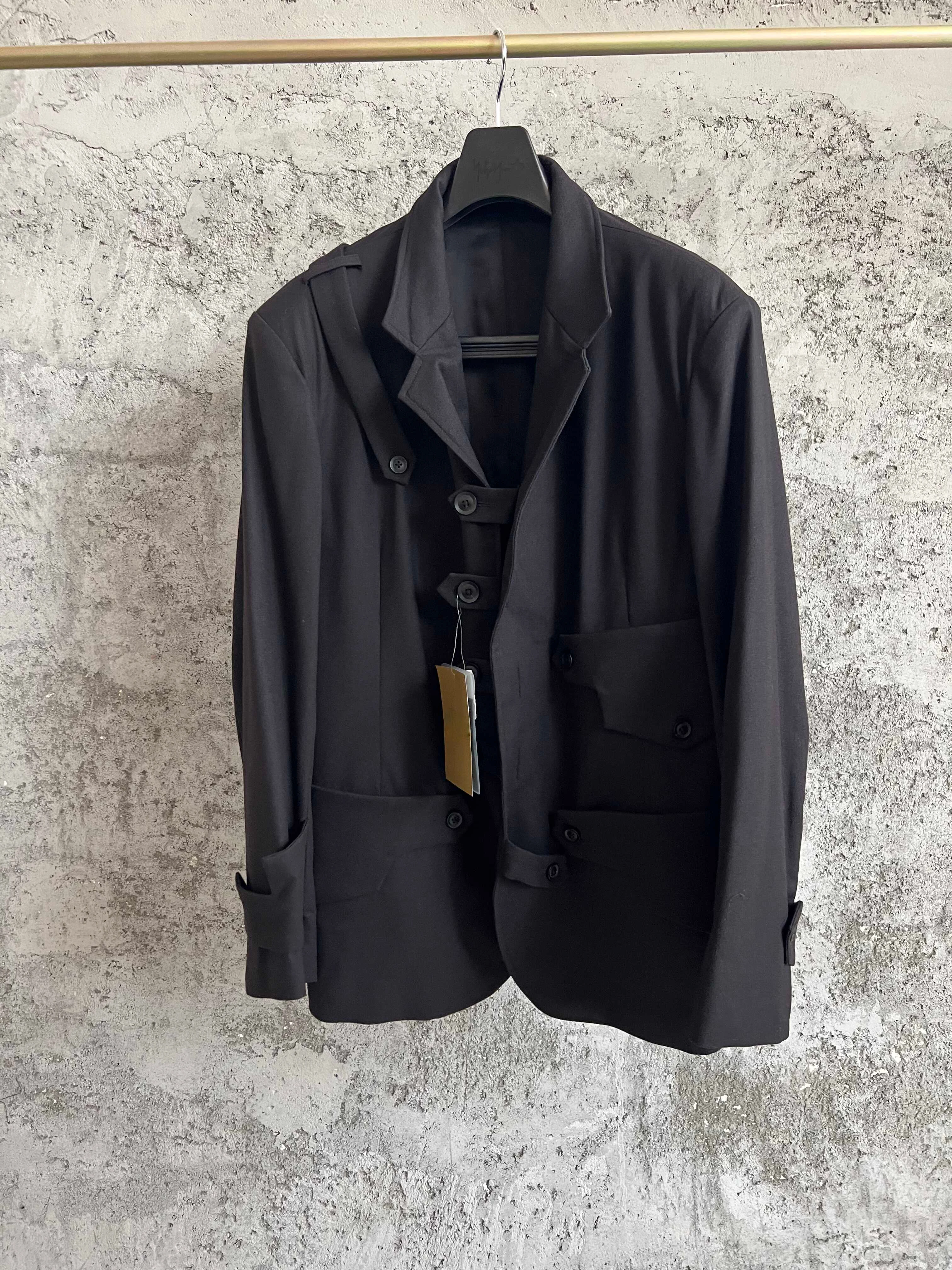 

TOP-YAMAMOTO Deconstructed buttoned casual suit jacket for riders